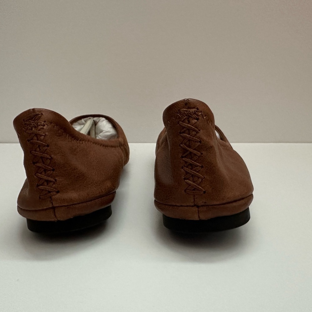 New Lucky Brand Leather Flats - Picture 5 of 9